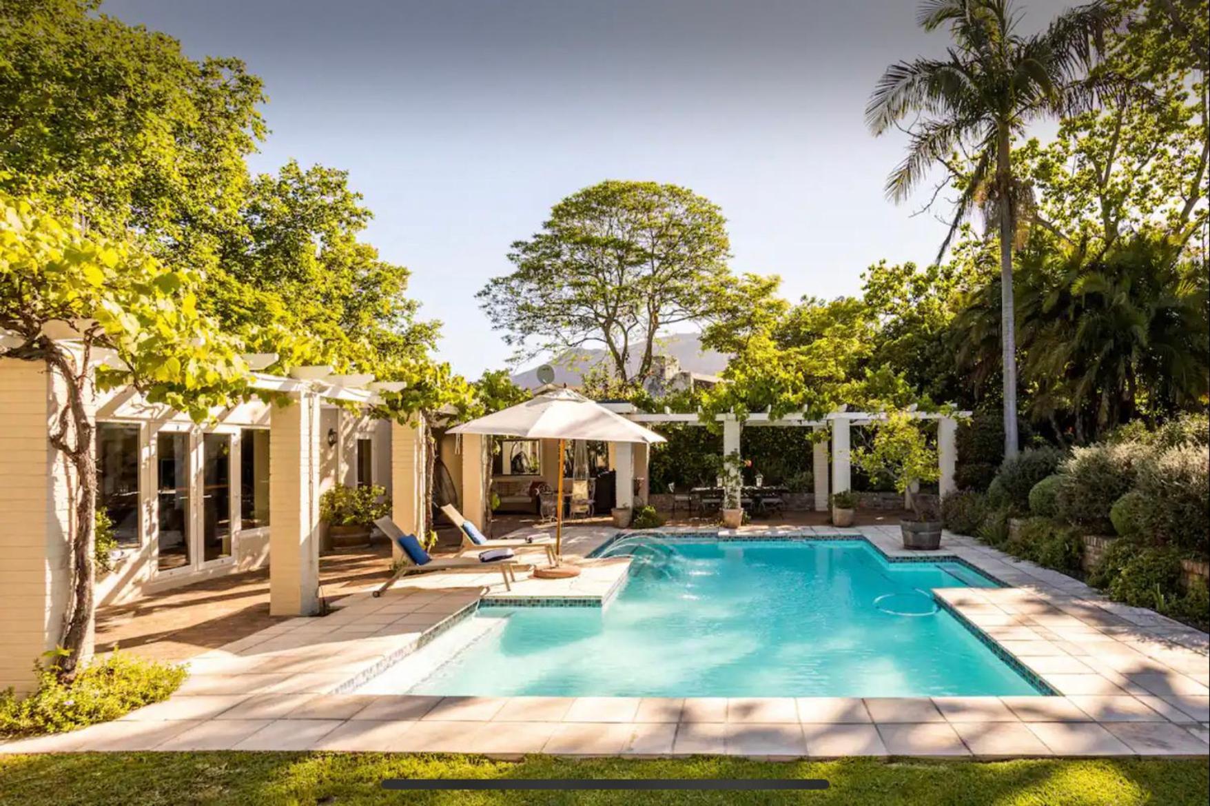Guest Suite - Leafy Constantia Guest House Kapstaden Exteriör bild
