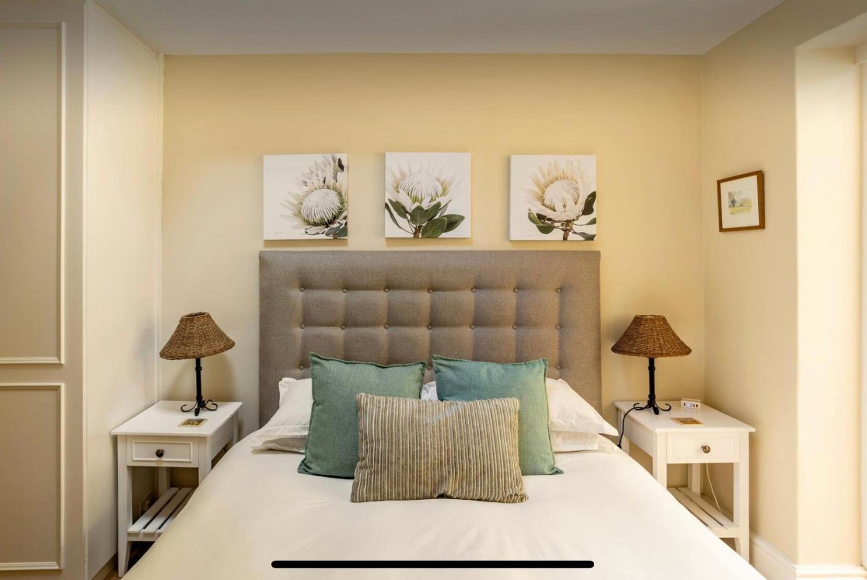 Guest Suite - Leafy Constantia Guest House Kapstaden Exteriör bild